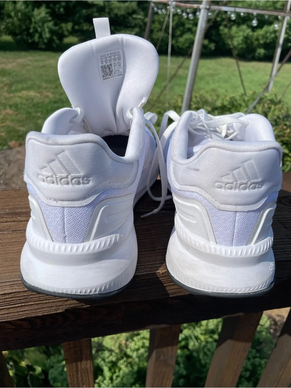 Adidas Men’s CloudFoam Athletic Shoes White size 11